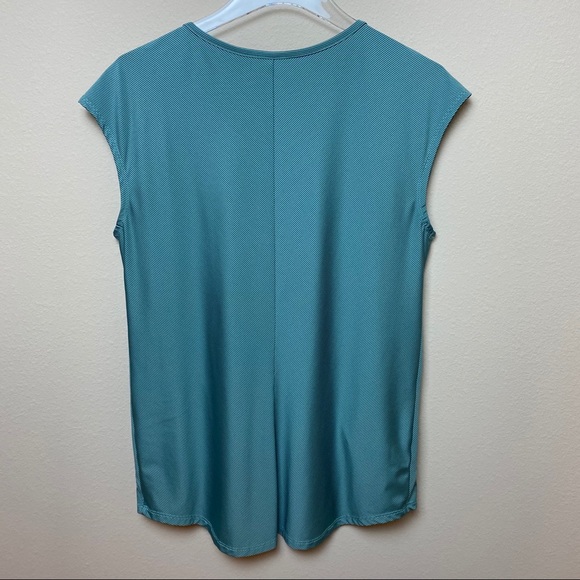 Brisas | Striped Muscle Tee with Pockets - Picture 2 of 5